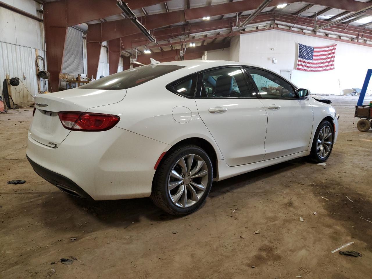 2015 CHRYSLER 200 S - Фото 3