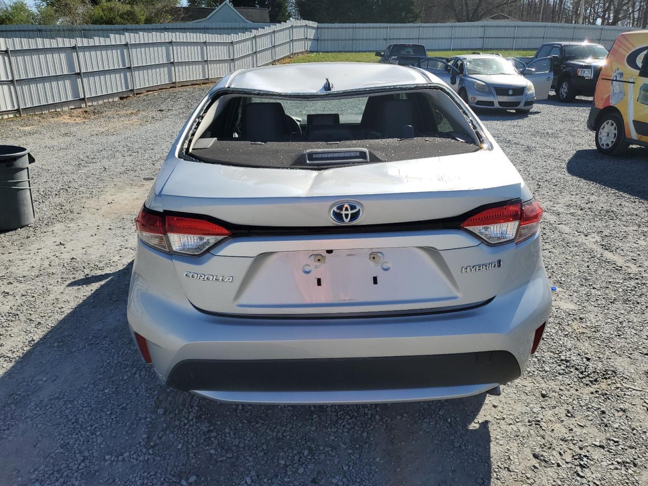 2021 TOYOTA COROLLA LE - Image 6