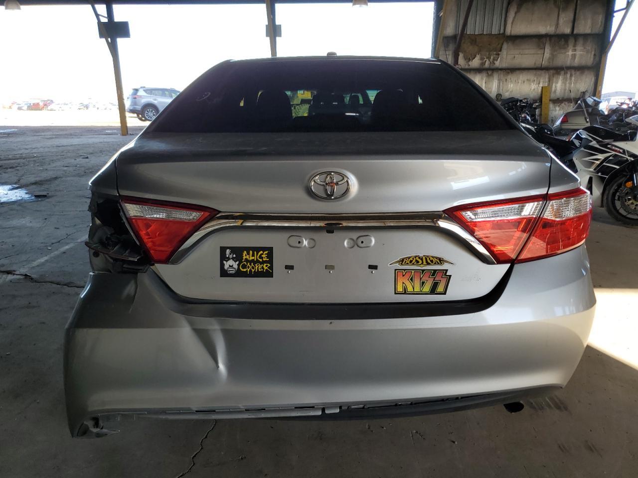 2017 TOYOTA CAMRY LE - Image 6