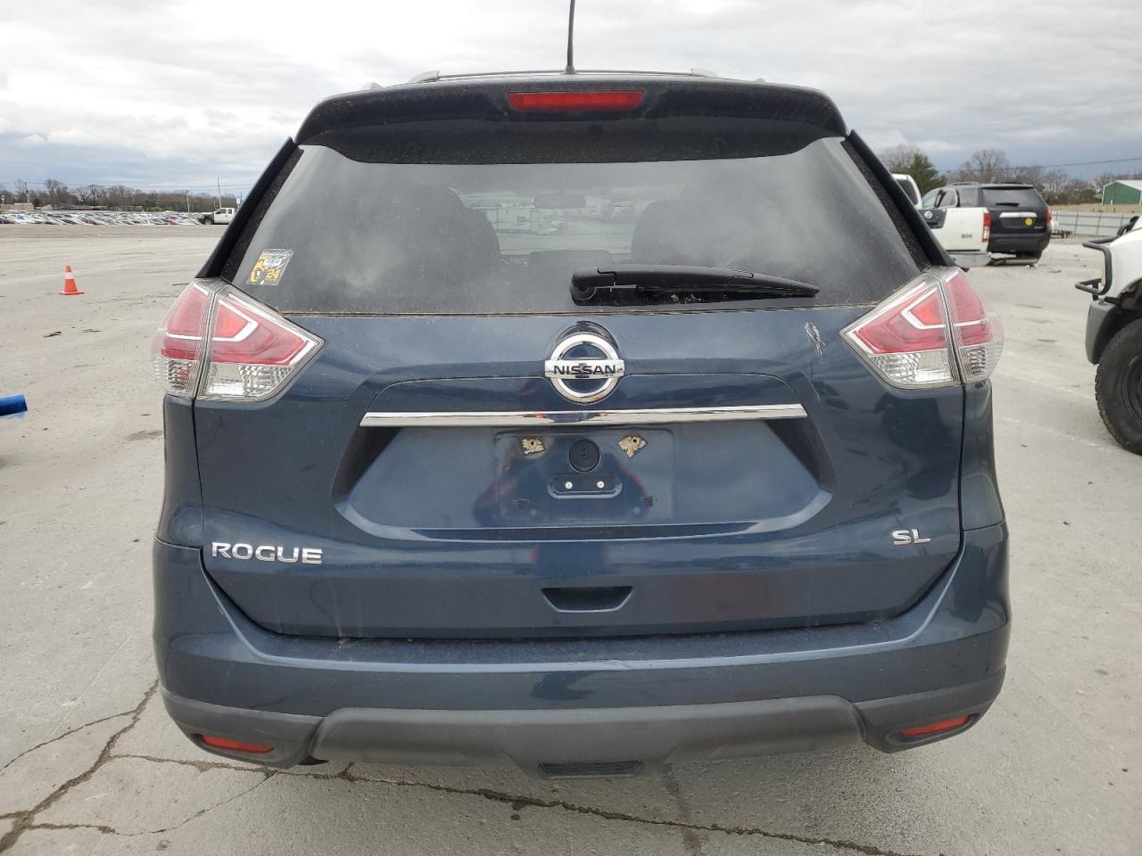 2015 NISSAN ROGUE S - Image 6