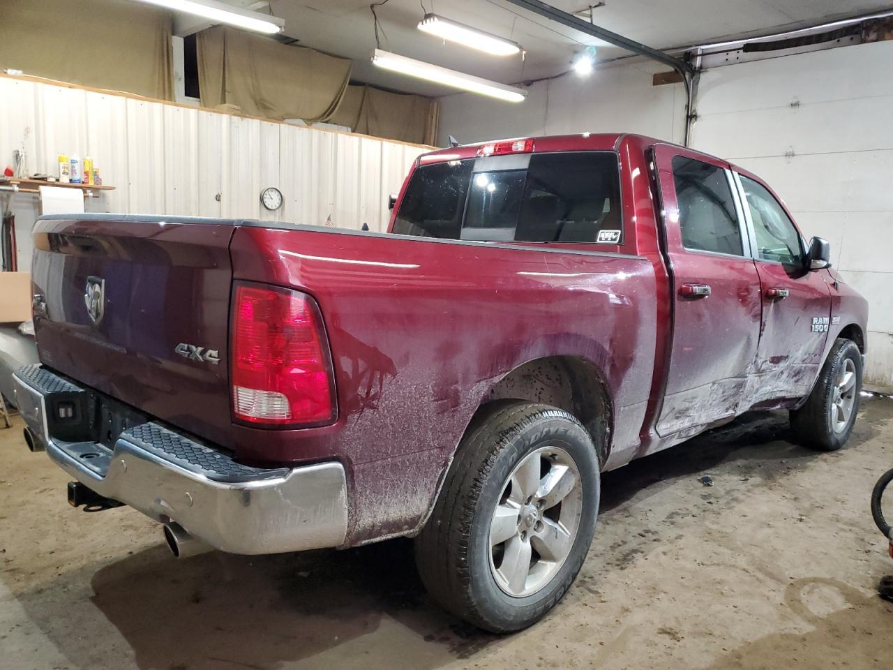 2017 RAM 1500 SLT - Image 3