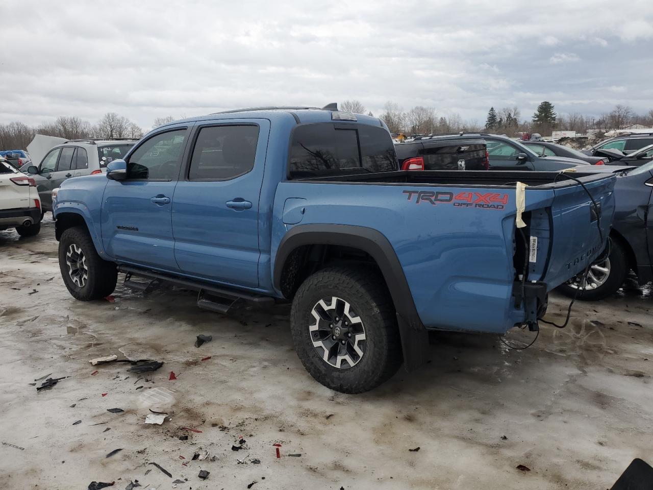 2019 TOYOTA TACOMA DOU - Фото 2