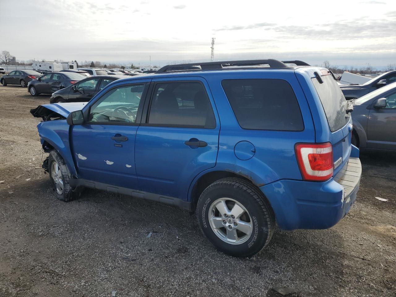 2012 FORD ESCAPE XLT - Image 2