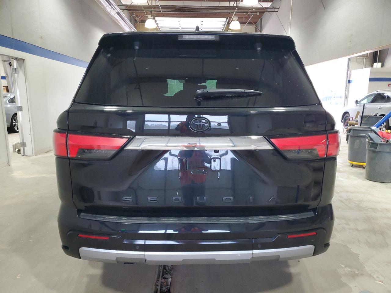 2024 TOYOTA SEQUOIA SR - Image 6
