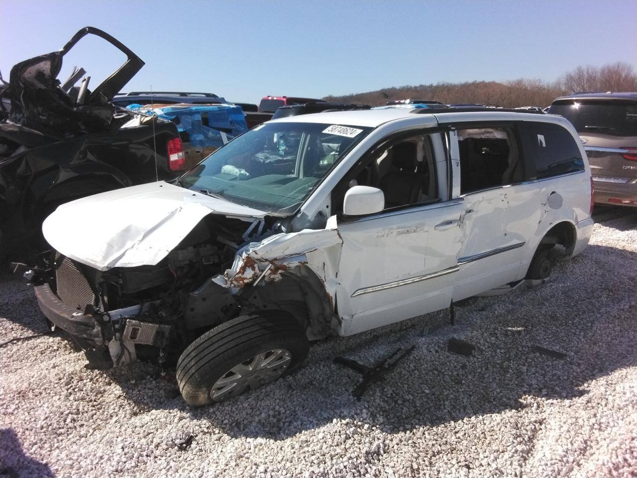 2014 CHRYSLER TOWN & COU