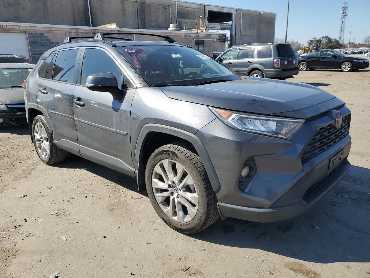 2019 TOYOTA RAV4 XLE P - Image 4