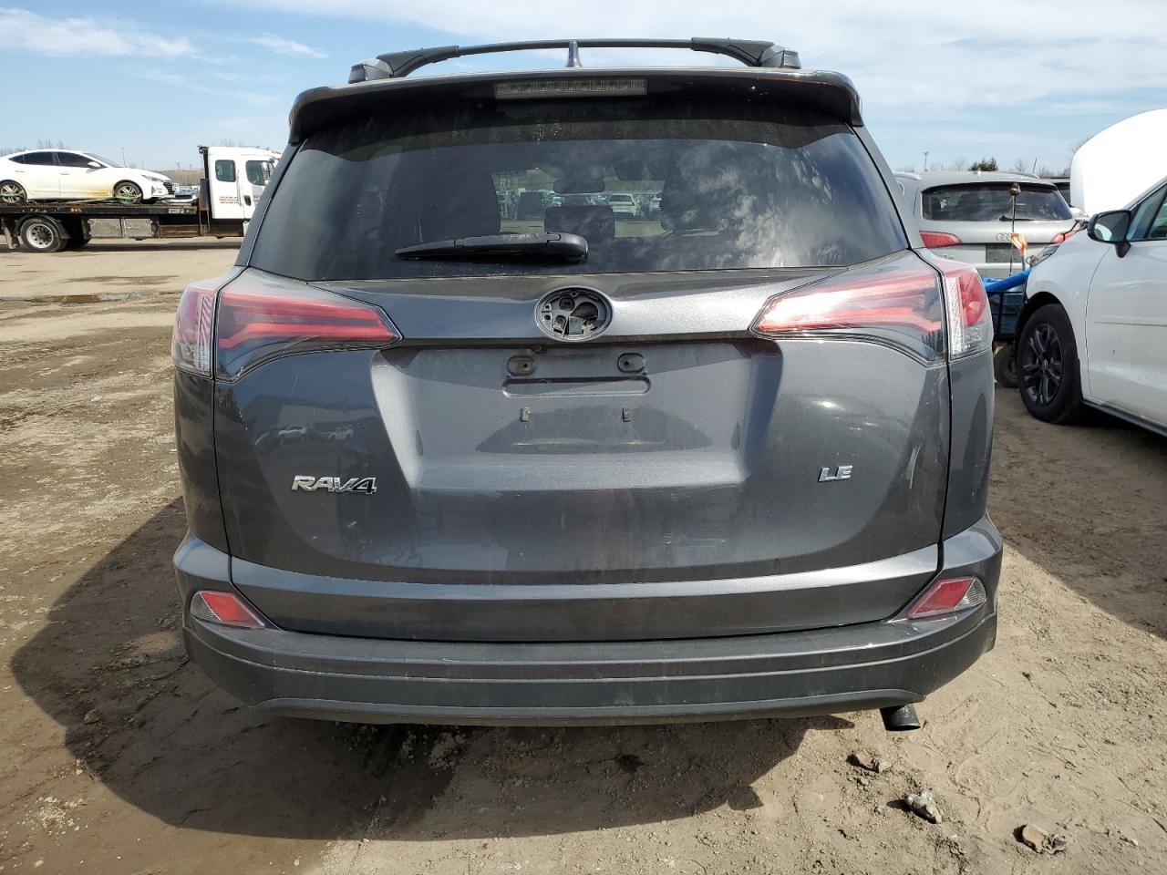 2018 TOYOTA RAV4 LE - Image 6