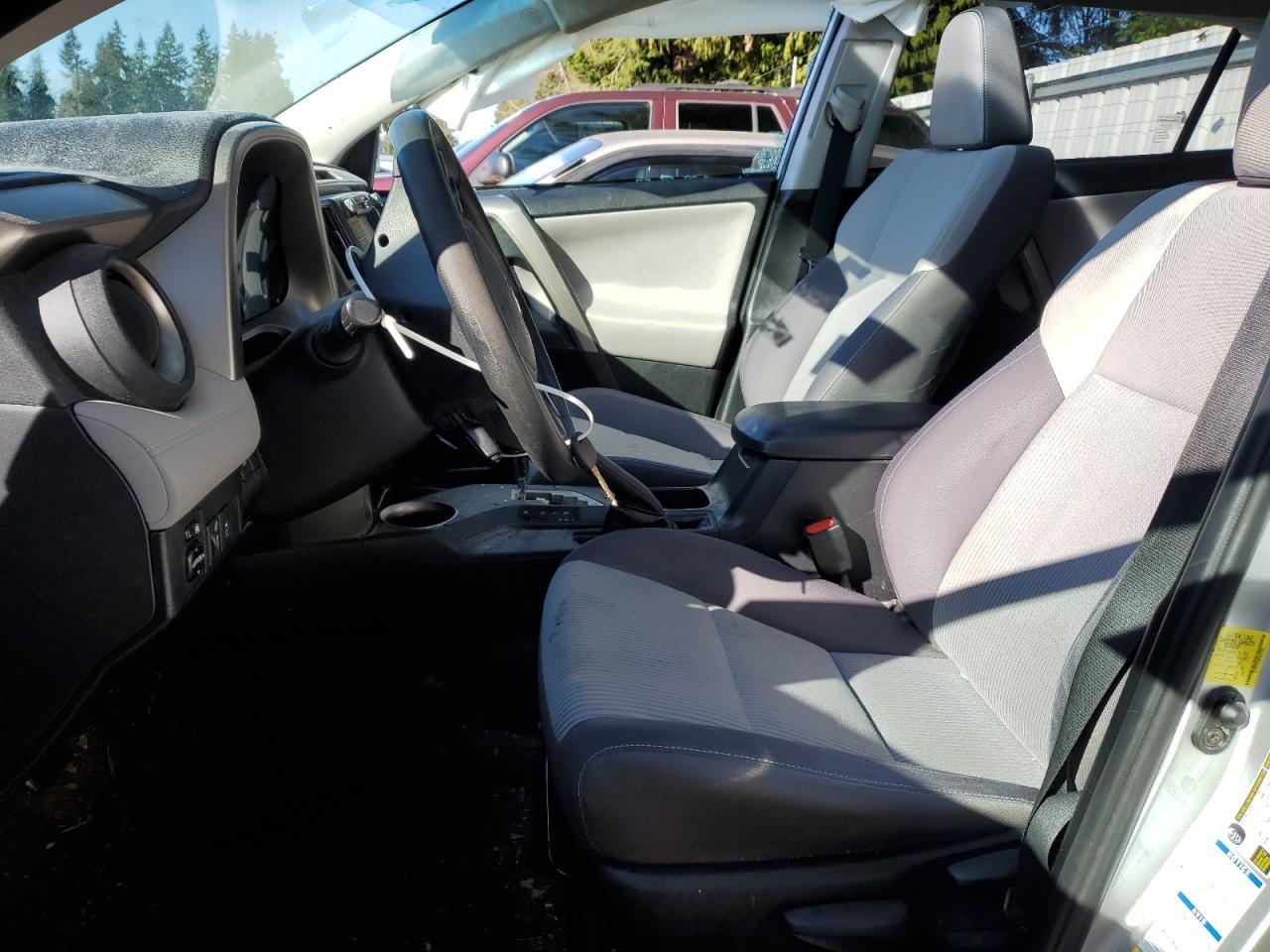 2015 TOYOTA RAV4 XLE - Фото 7