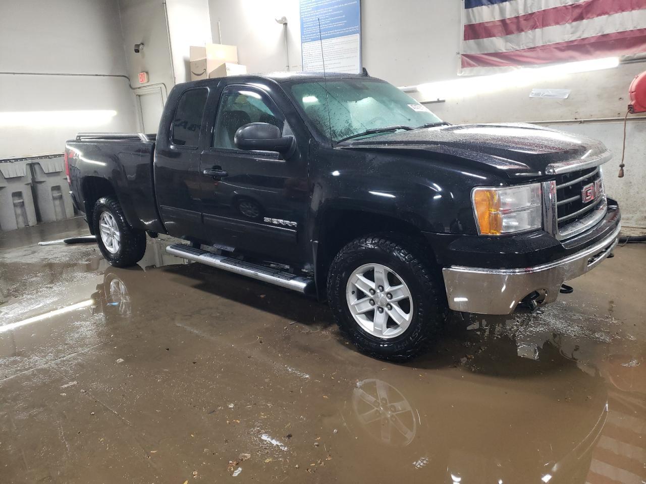 2011 GMC SIERRA K15 - Фото 4