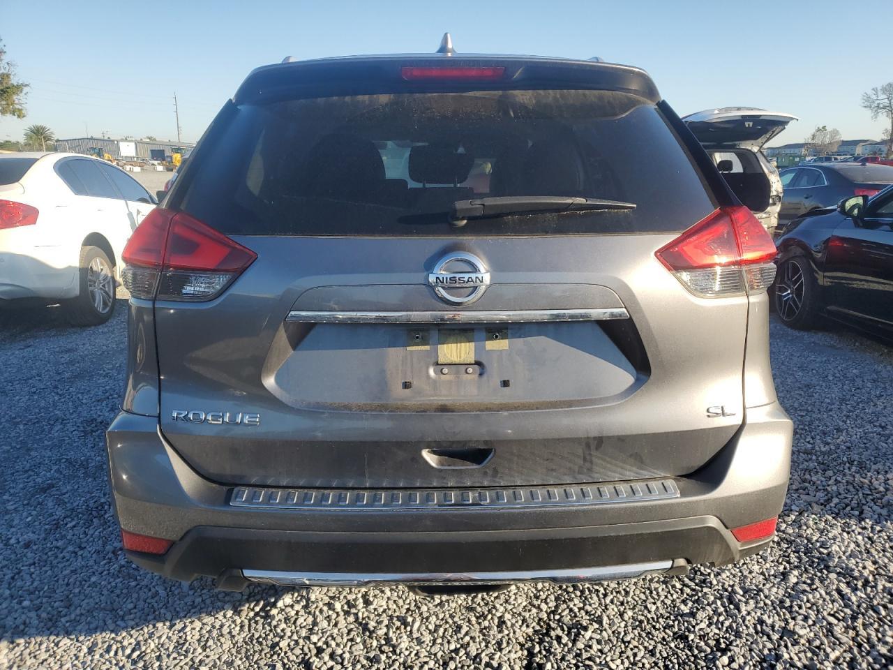 2017 NISSAN ROGUE S - Image 6