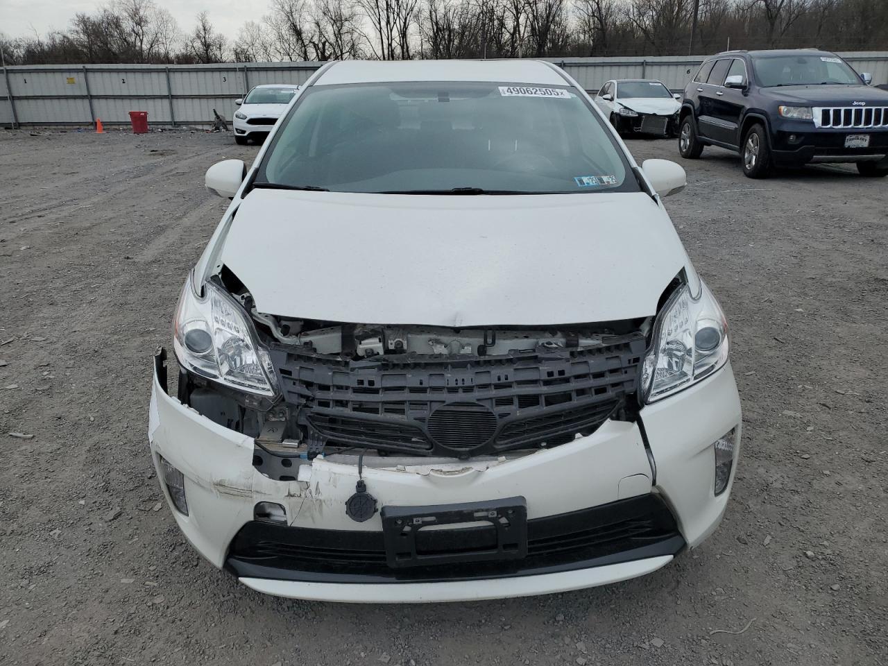 2015 TOYOTA PRIUS - Фото 5
