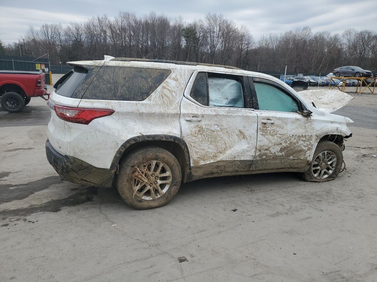 2021 CHEVROLET TRAVERSE L - Фото 3