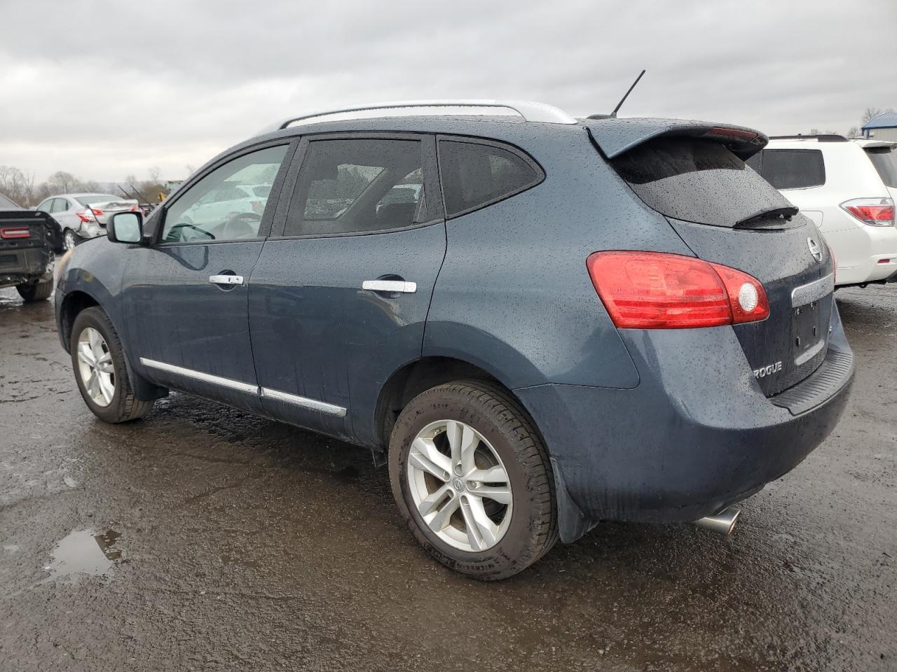2013 NISSAN ROGUE S - Фото 2