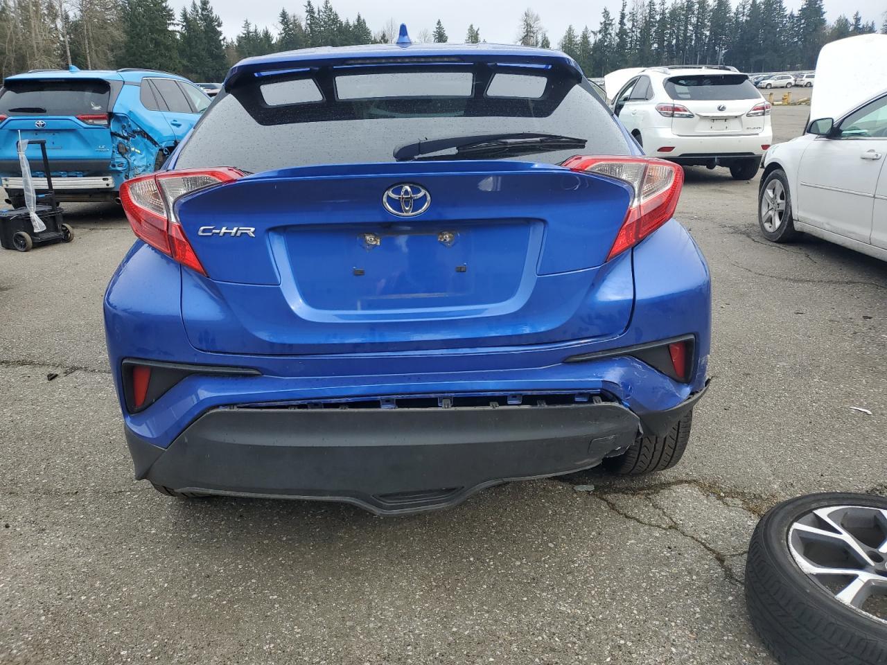 2019 TOYOTA C-HR XLE - Фото 6