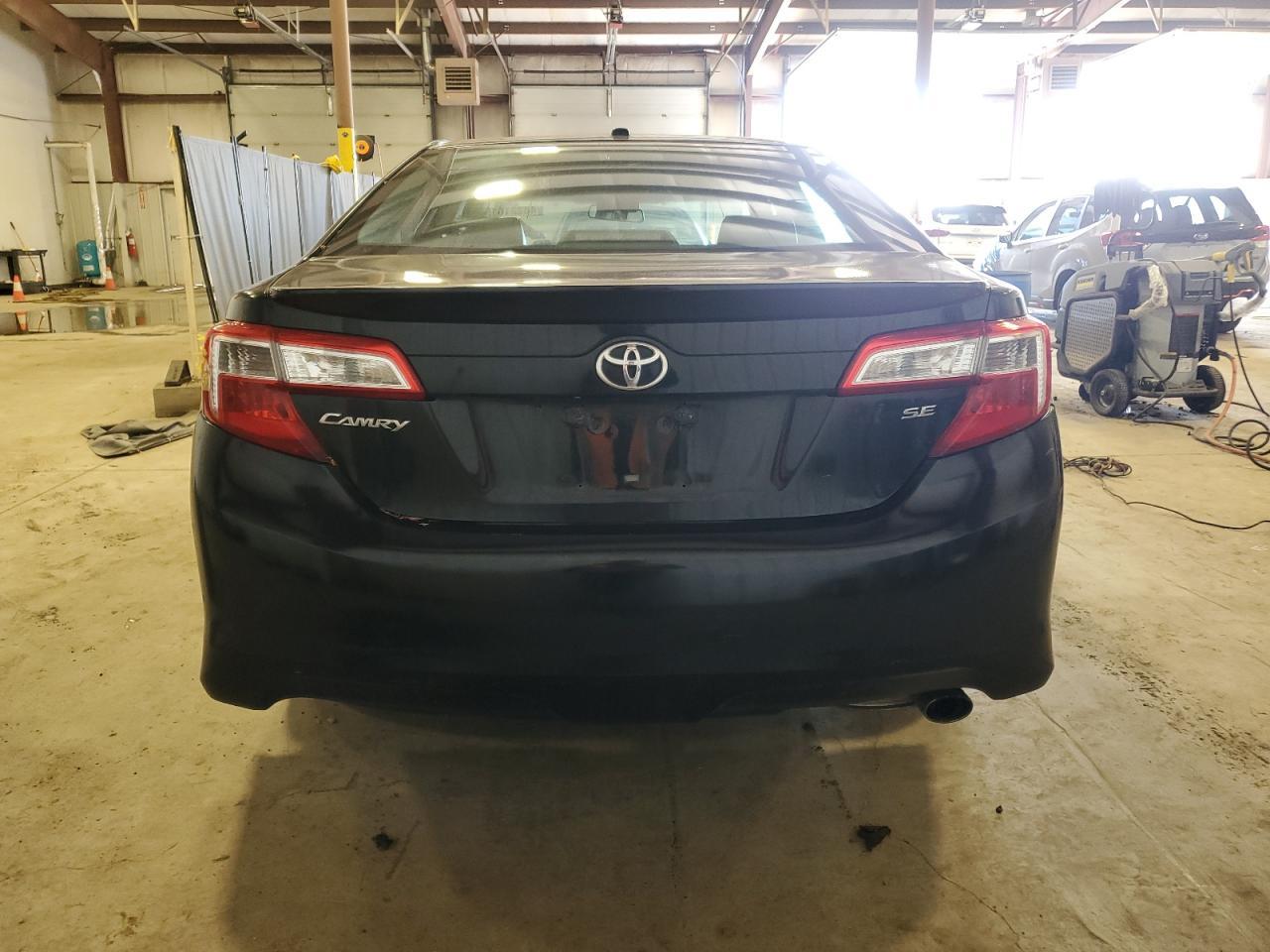2014 TOYOTA CAMRY L - Image 6
