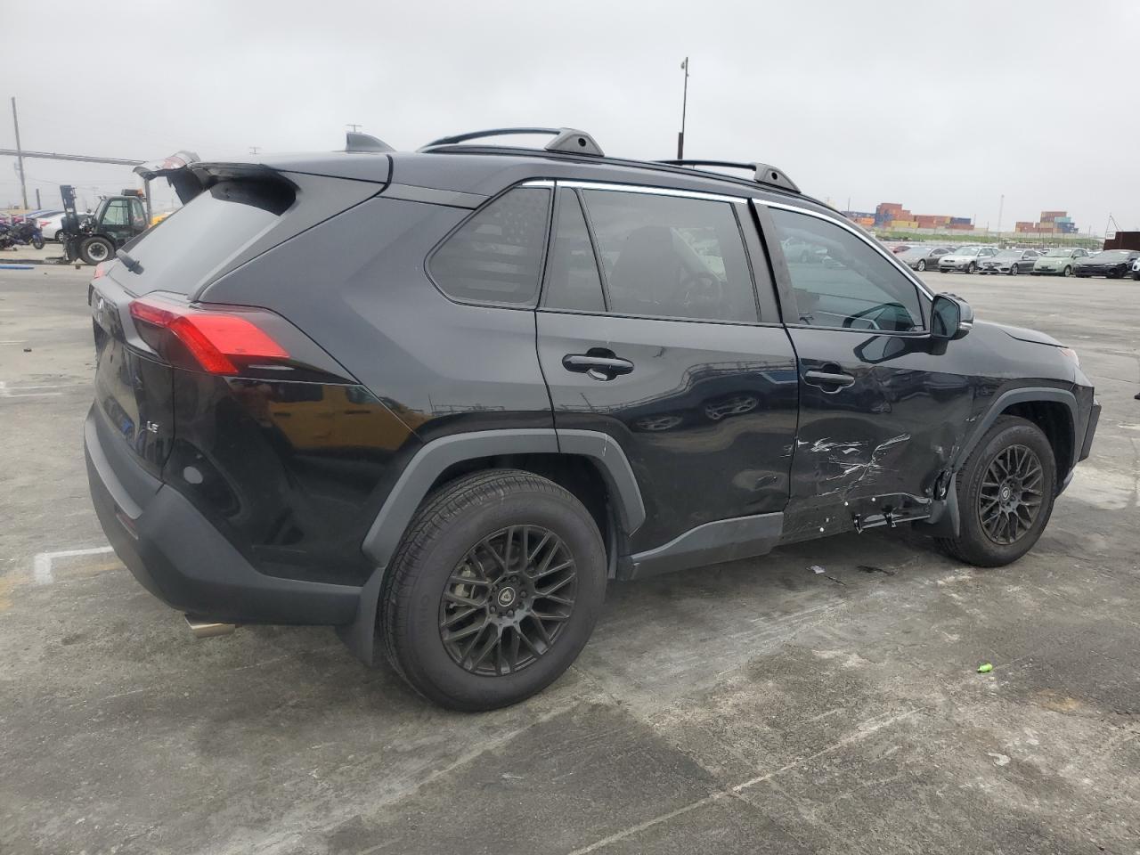2021 TOYOTA RAV4 LE - Image 3