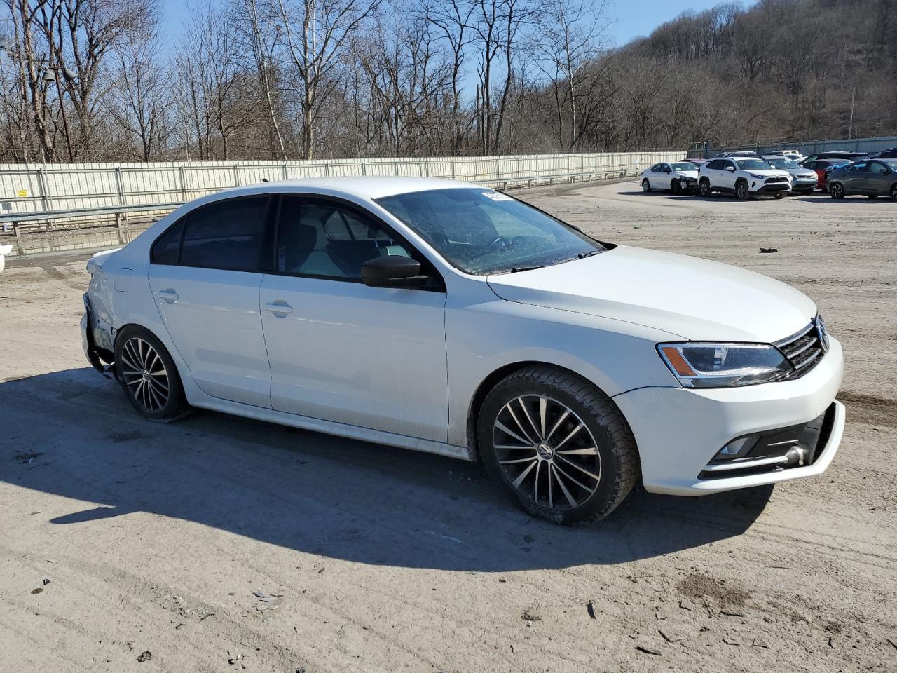 2016 VOLKSWAGEN JETTA SPOR - Image 4