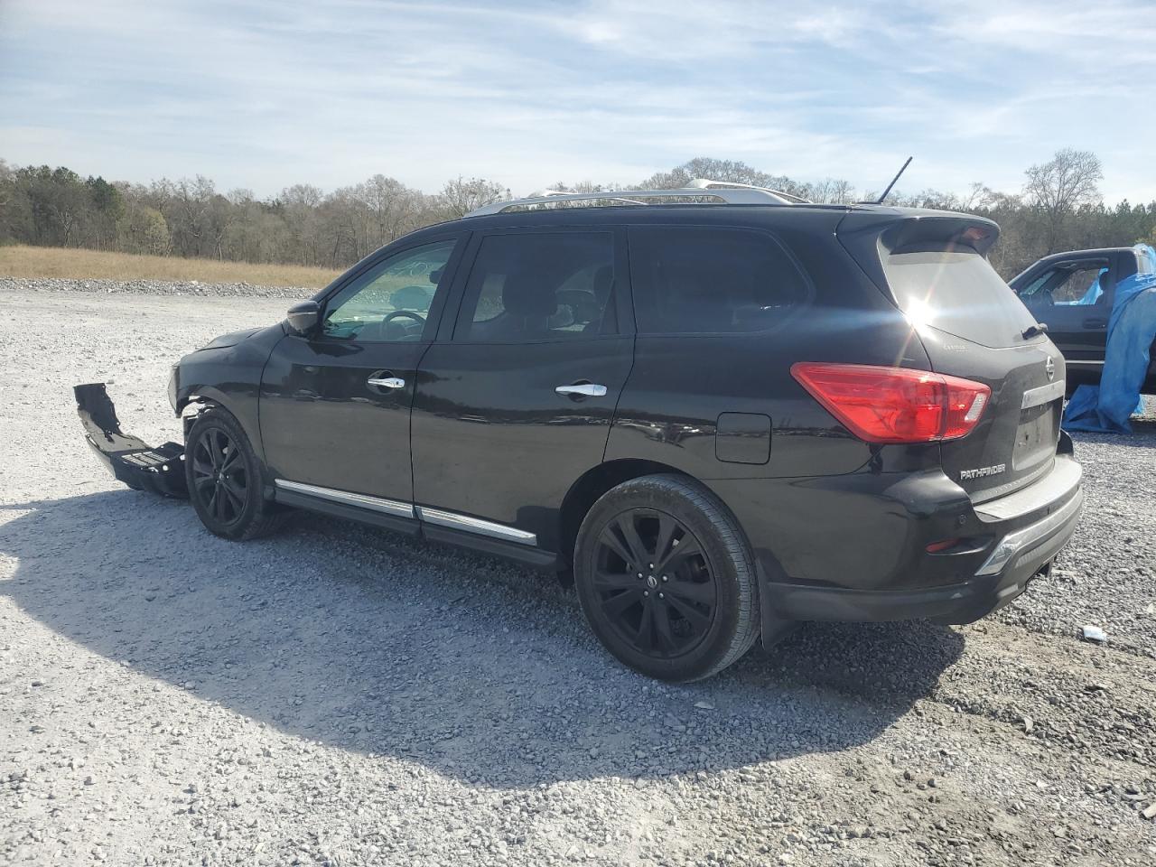 2017 NISSAN PATHFINDER - Фото 2