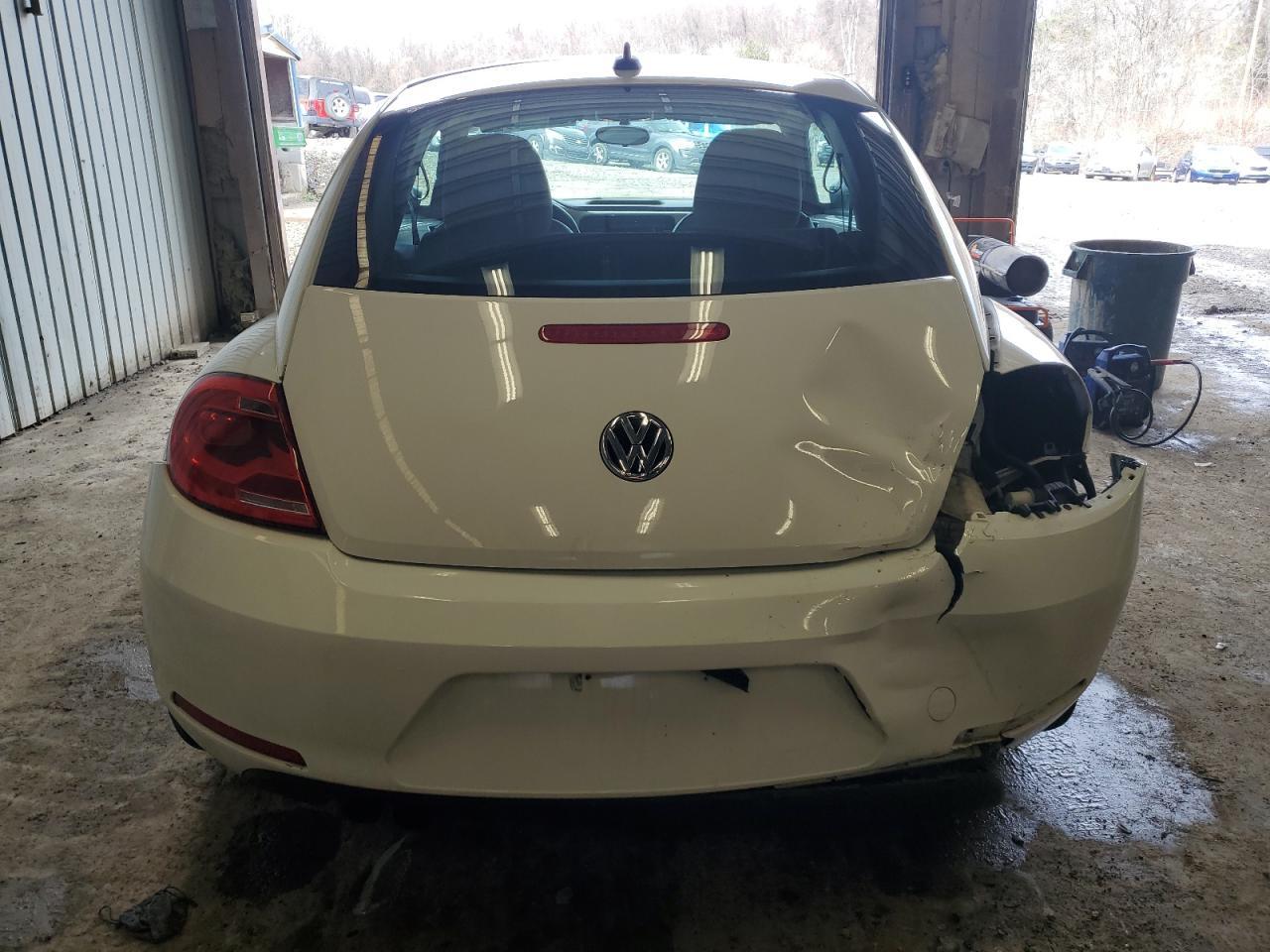 2014 VOLKSWAGEN BEETLE - Фото 6