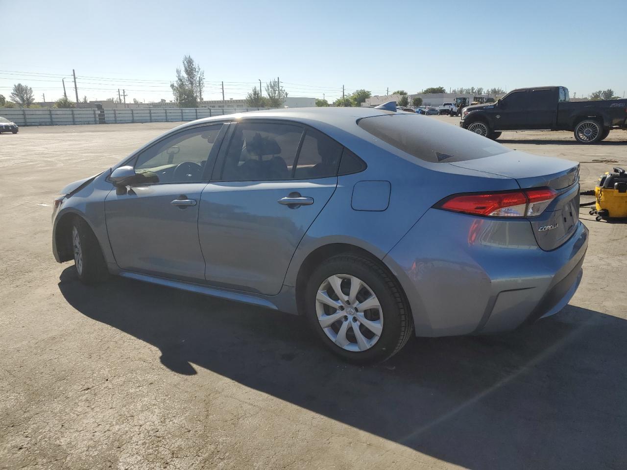 2020 TOYOTA COROLLA LE - Image 2