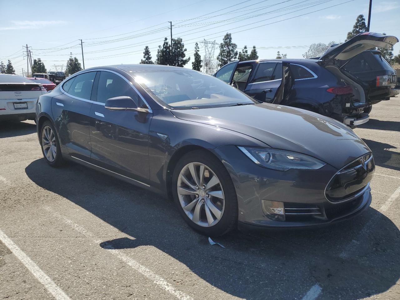 2015 TESLA MODEL S 70 - Фото 4