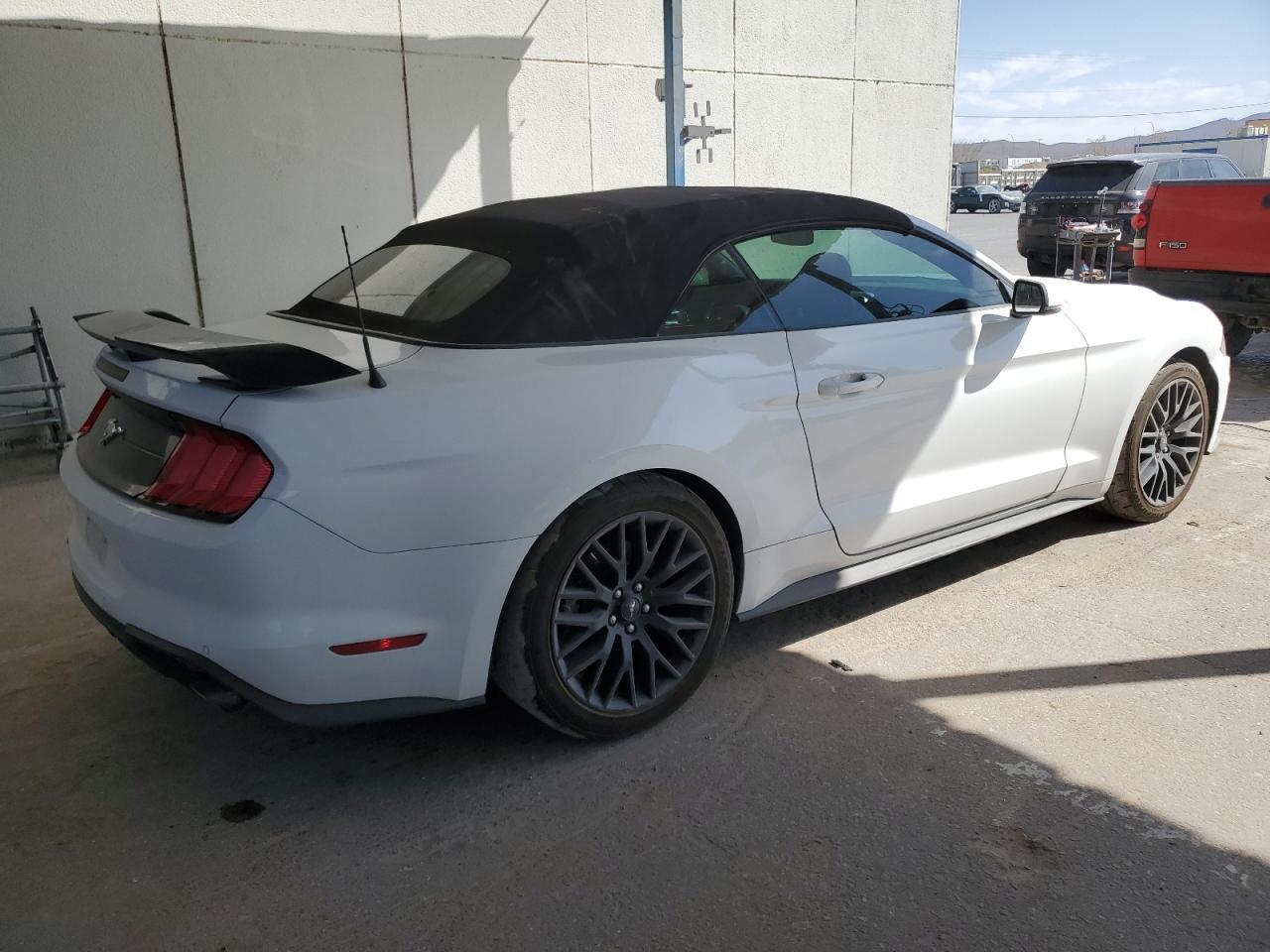 2018 FORD MUSTANG - Фото 3