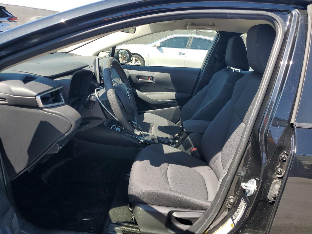 2021 TOYOTA COROLLA LE - Фото 7