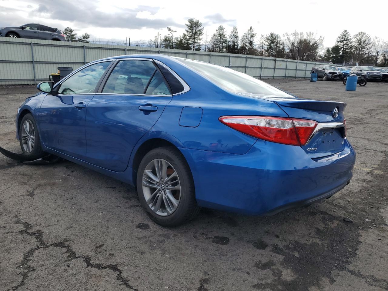 2017 TOYOTA CAMRY LE - Image 2