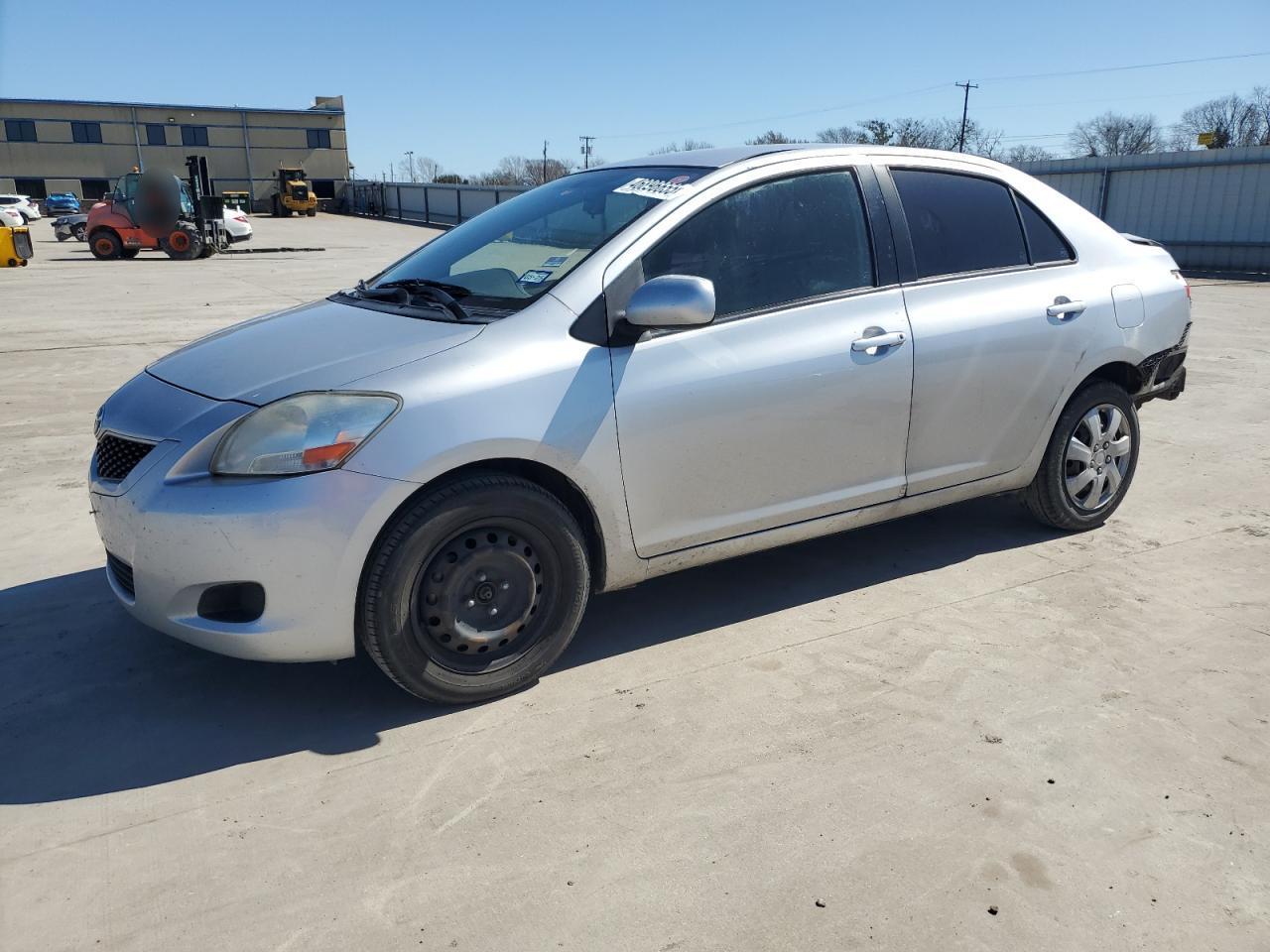 2012 TOYOTA YARIS