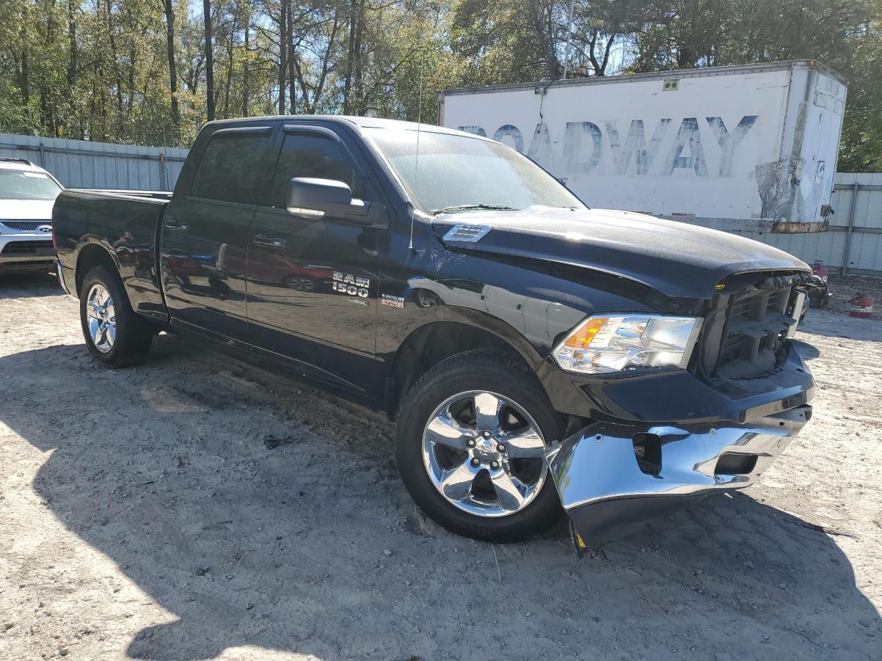 2019 RAM 1500 CLASS - Image 4