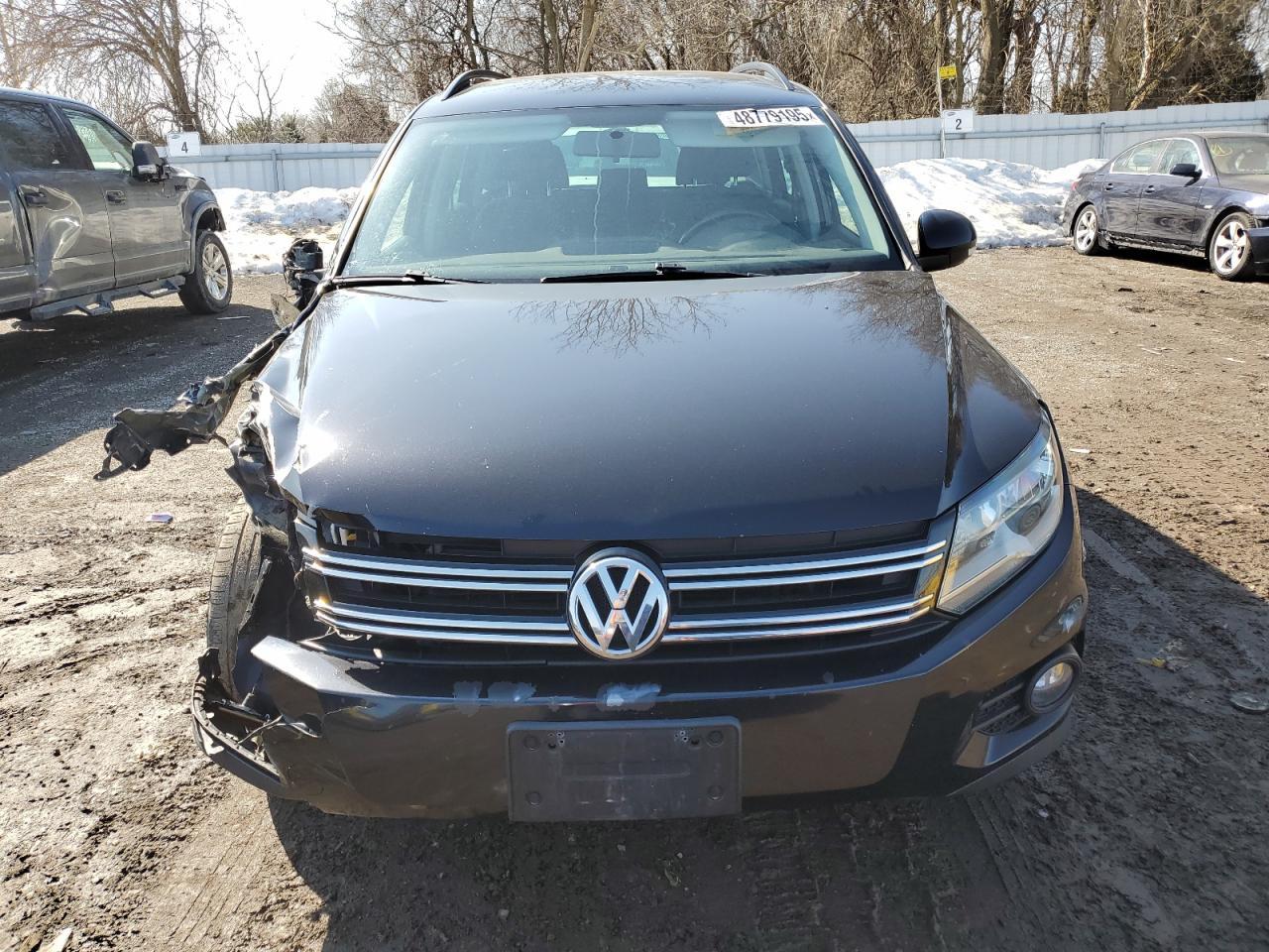 2015 VOLKSWAGEN TIGUAN S - Фото 5