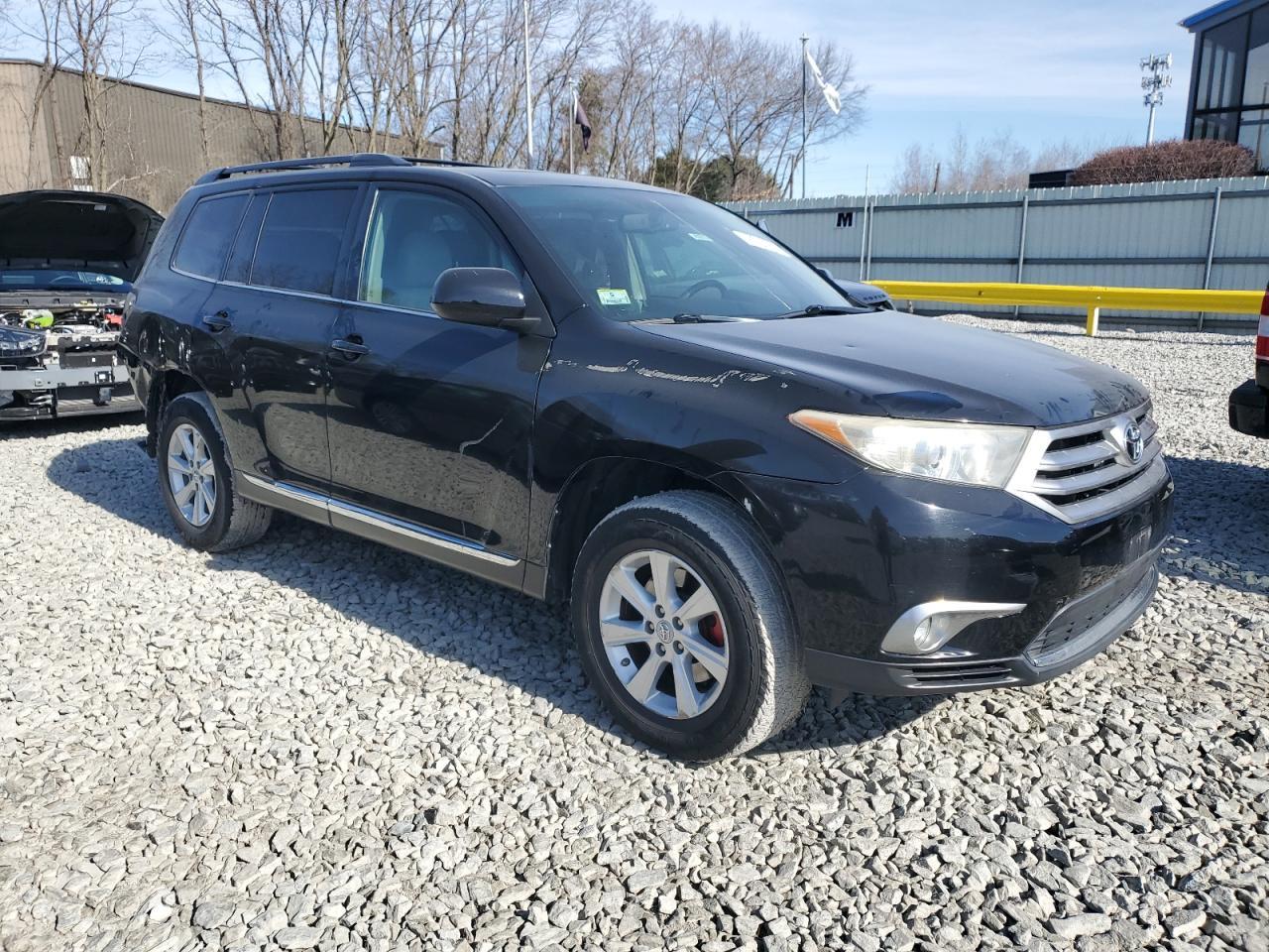 2012 TOYOTA HIGHLANDER - Image 4
