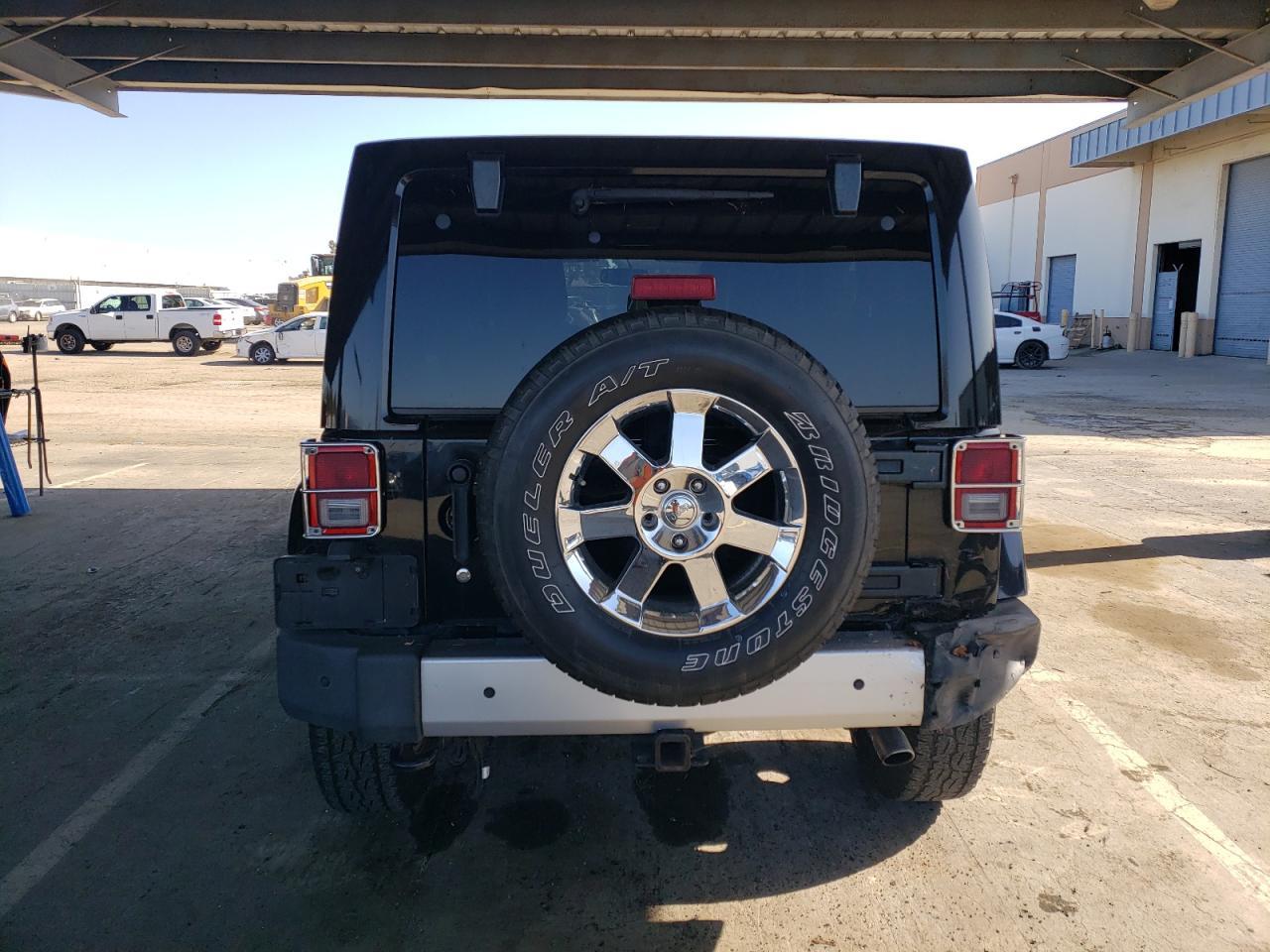 2014 JEEP WRANGLER U - Image 6