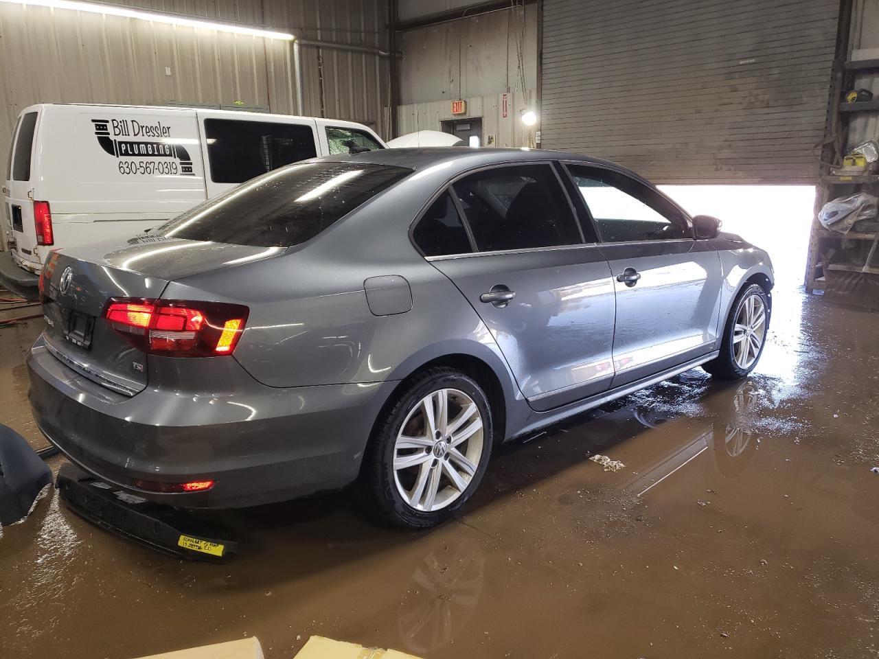 2017 VOLKSWAGEN JETTA SEL - Фото 3