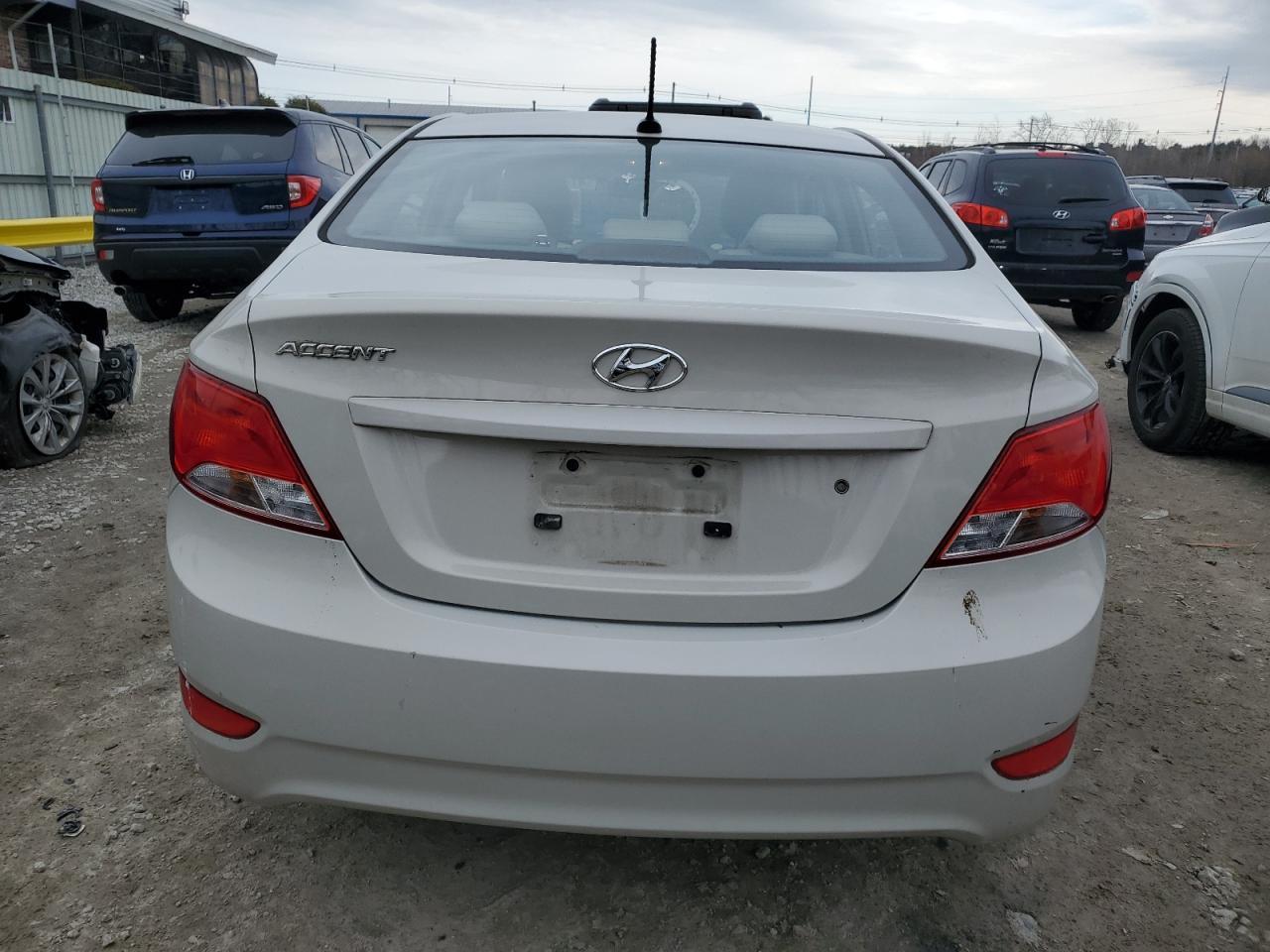 2015 HYUNDAI ACCENT GLS - Image 6
