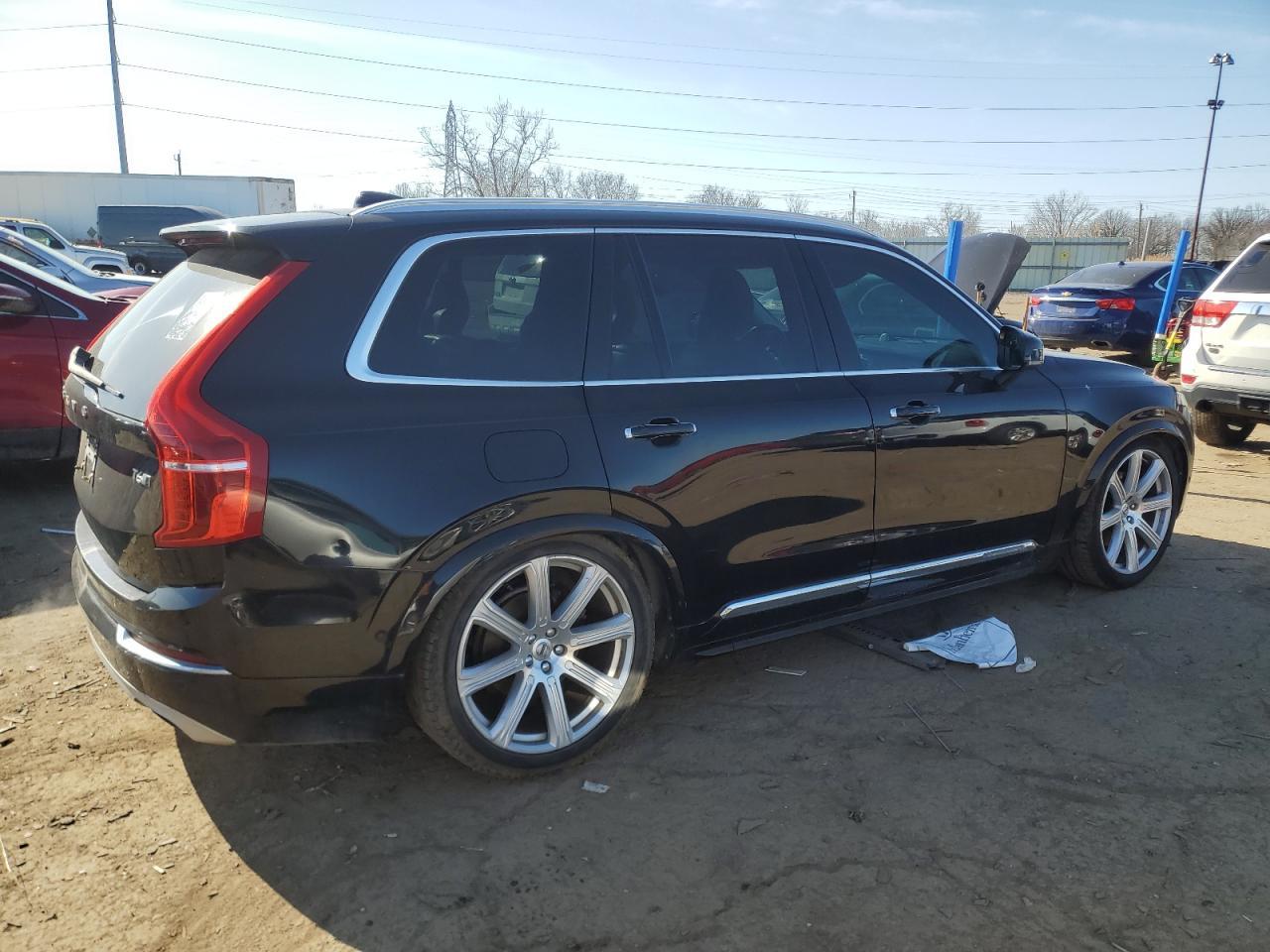 2016 VOLVO XC90 T6 - Фото 3