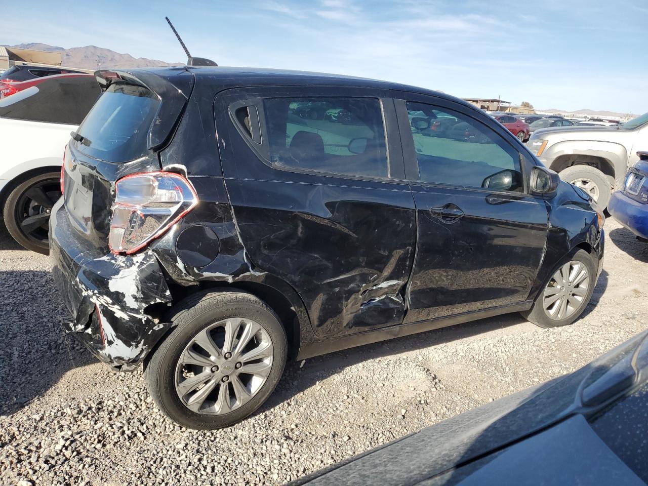 2018 CHEVROLET SPARK 1LT - Фото 3