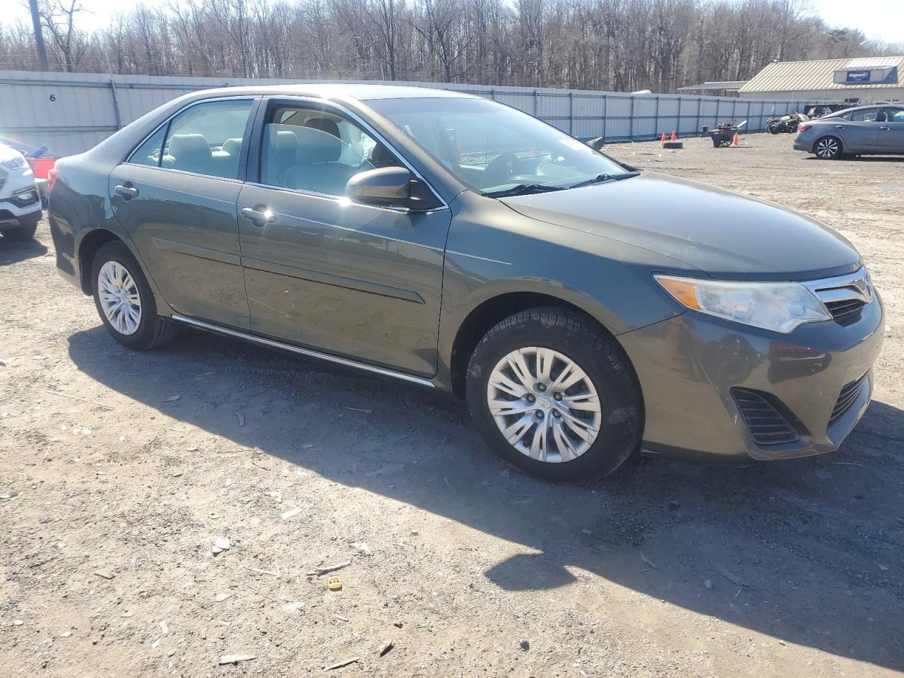2013 TOYOTA CAMRY L - Image 4