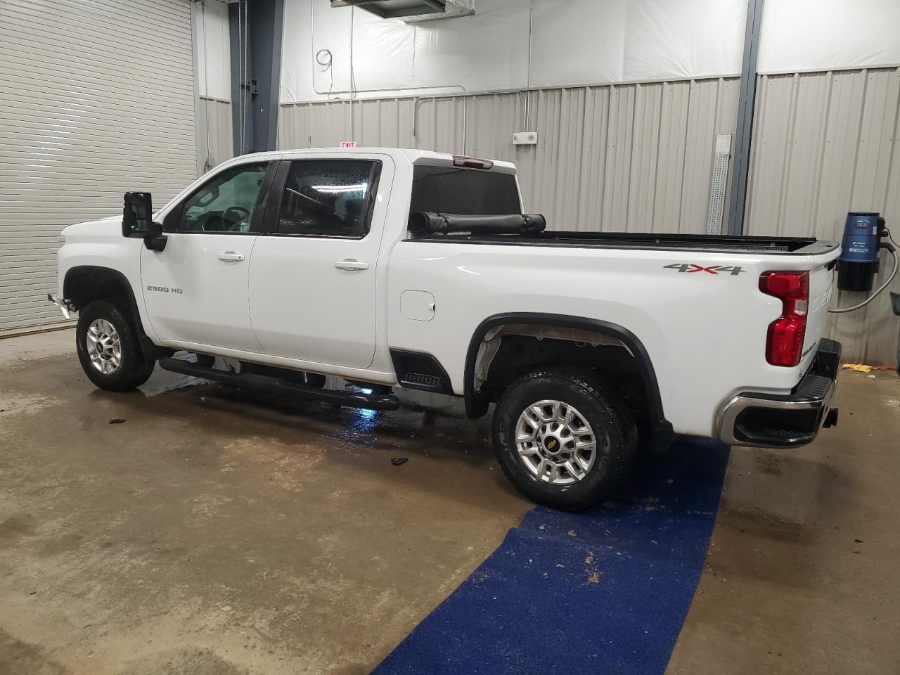 2020 CHEVROLET SILVERADO - Image 2