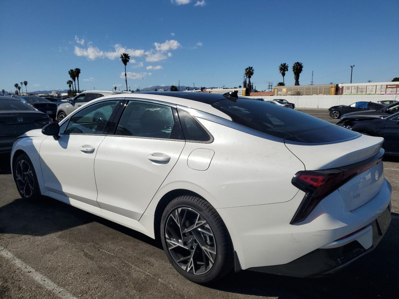 2025 KIA K5 GT LINE - Image 2