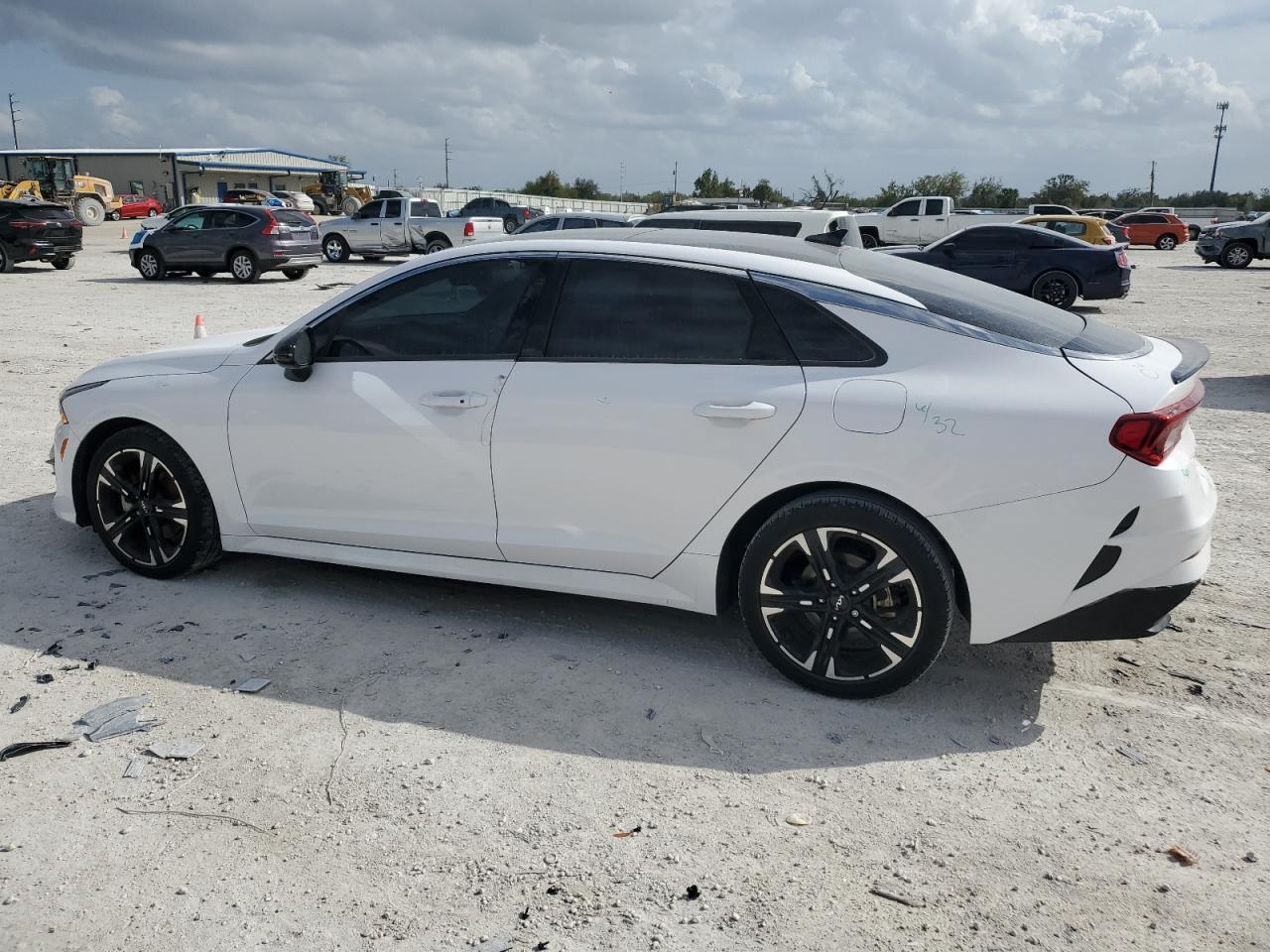2023 KIA K5 GT LINE - Фото 2