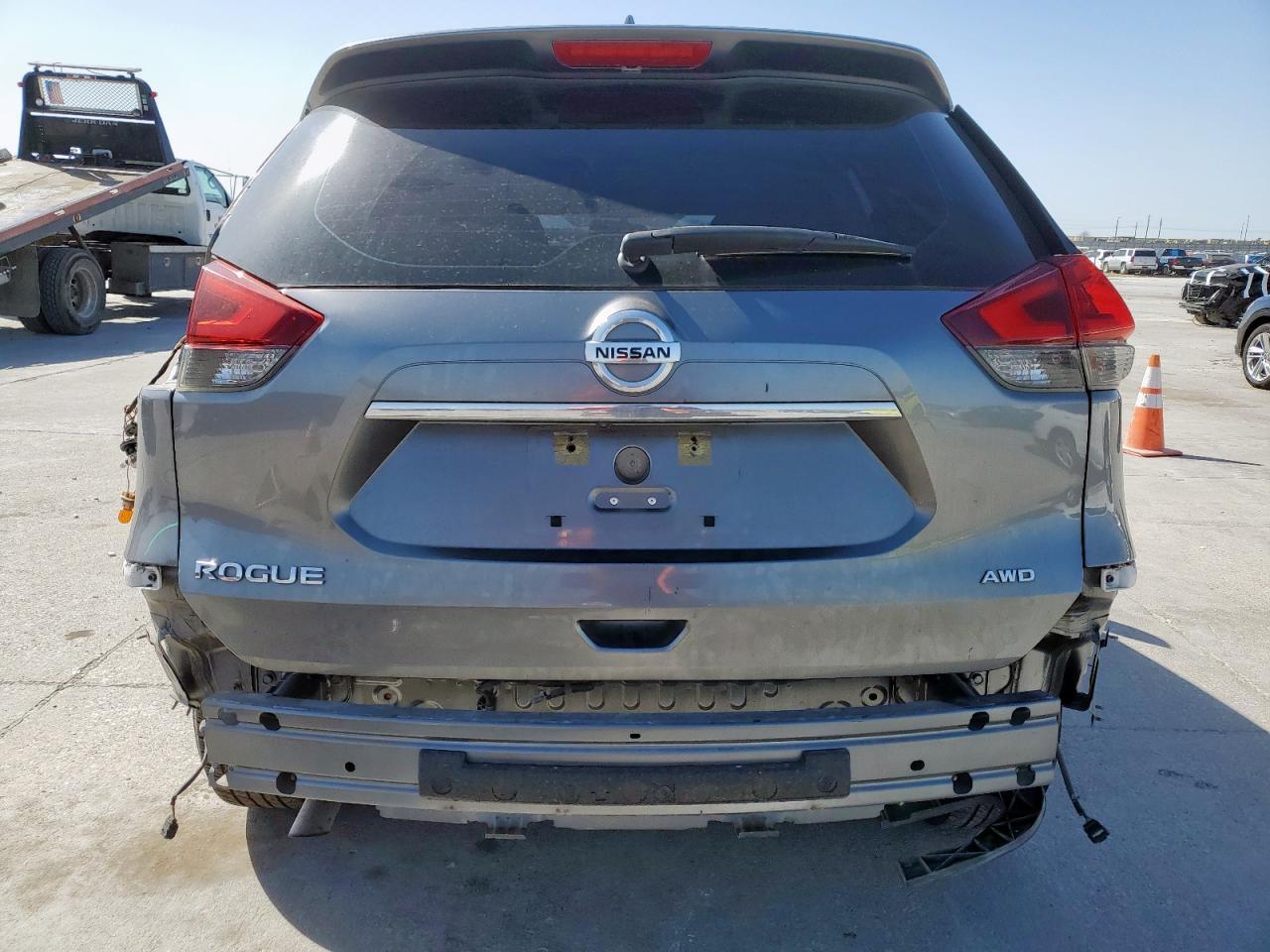 2018 NISSAN ROGUE S - Фото 6