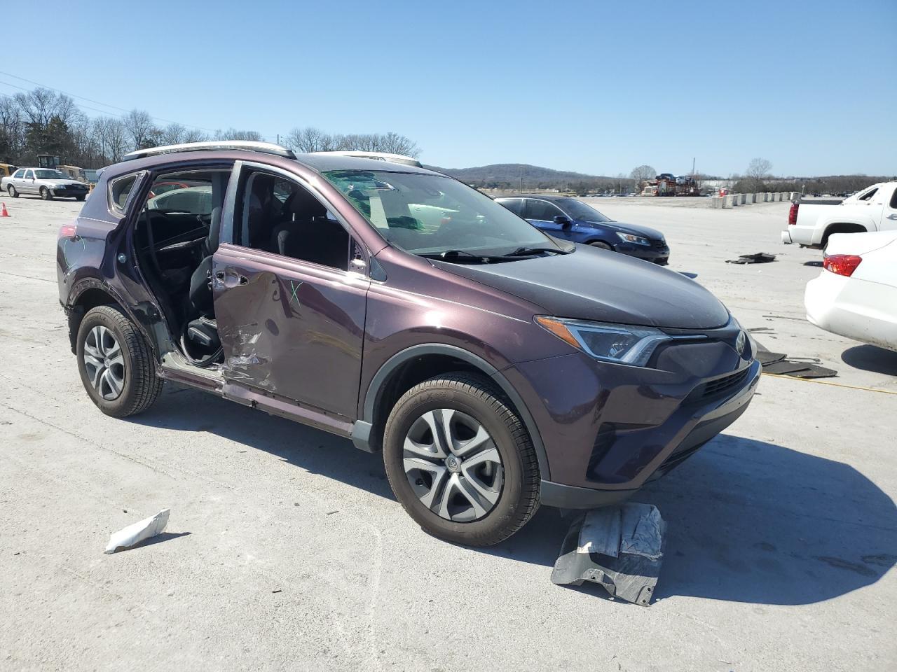 2017 TOYOTA RAV4 LE - Image 4