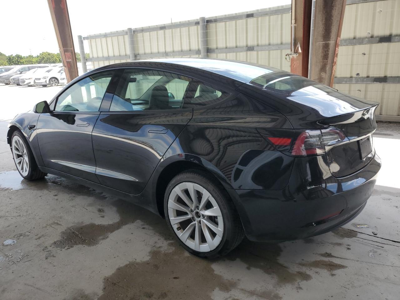 2022 TESLA MODEL 3 - Image 2