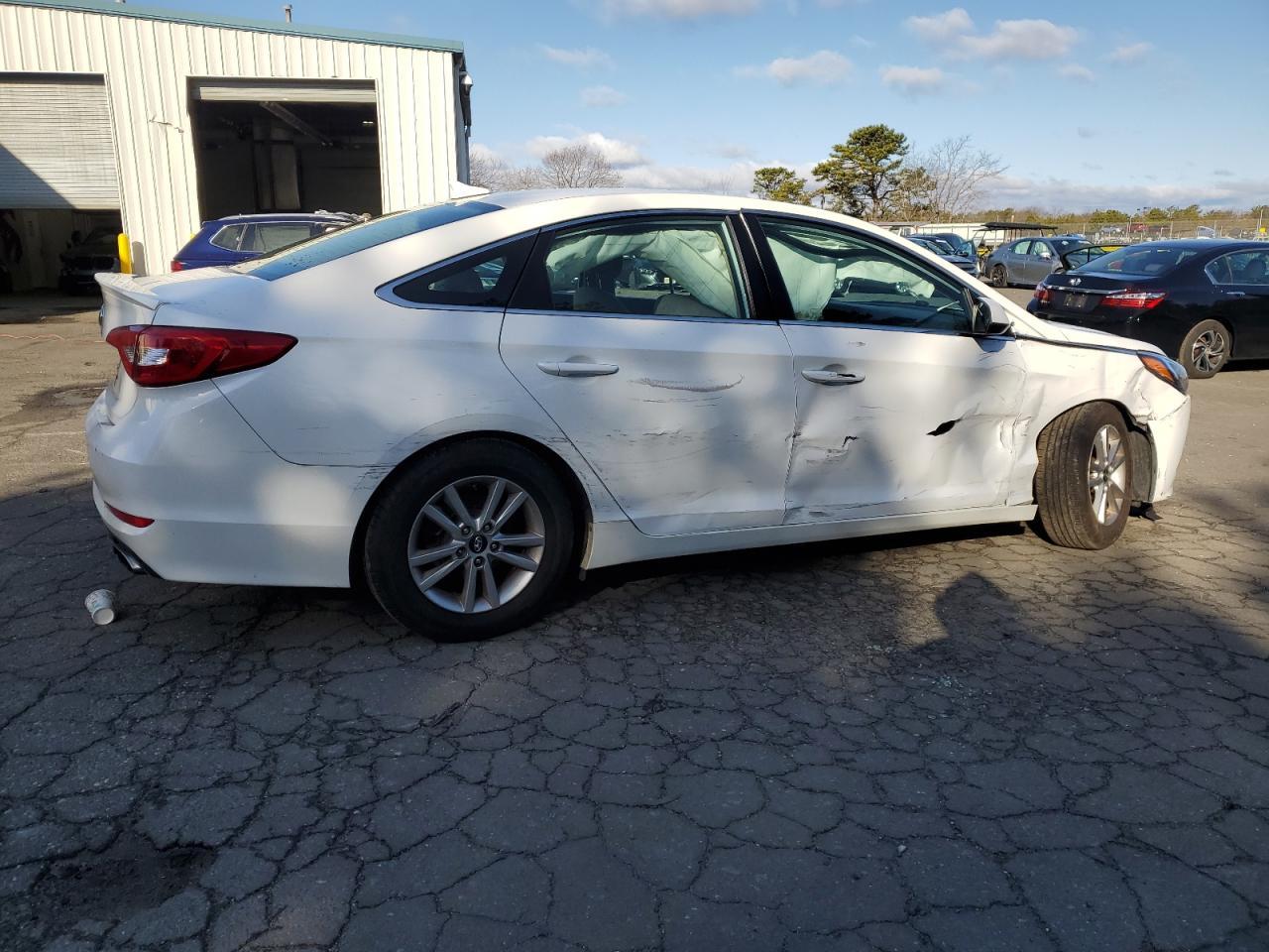 2017 HYUNDAI SONATA SE - Фото 3
