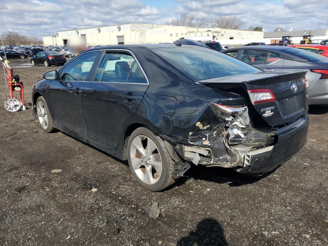 2012 TOYOTA CAMRY BASE - Фото 2