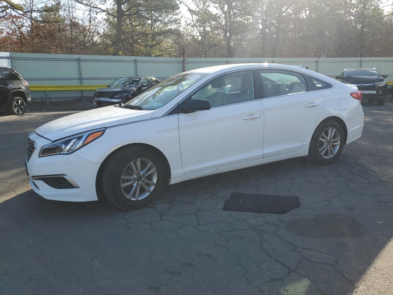 2017 HYUNDAI SONATA SE