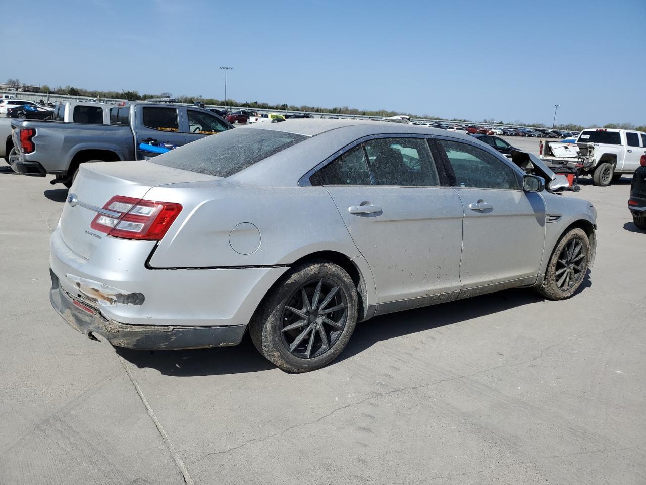 2013 FORD TAURUS LIM - Image 3