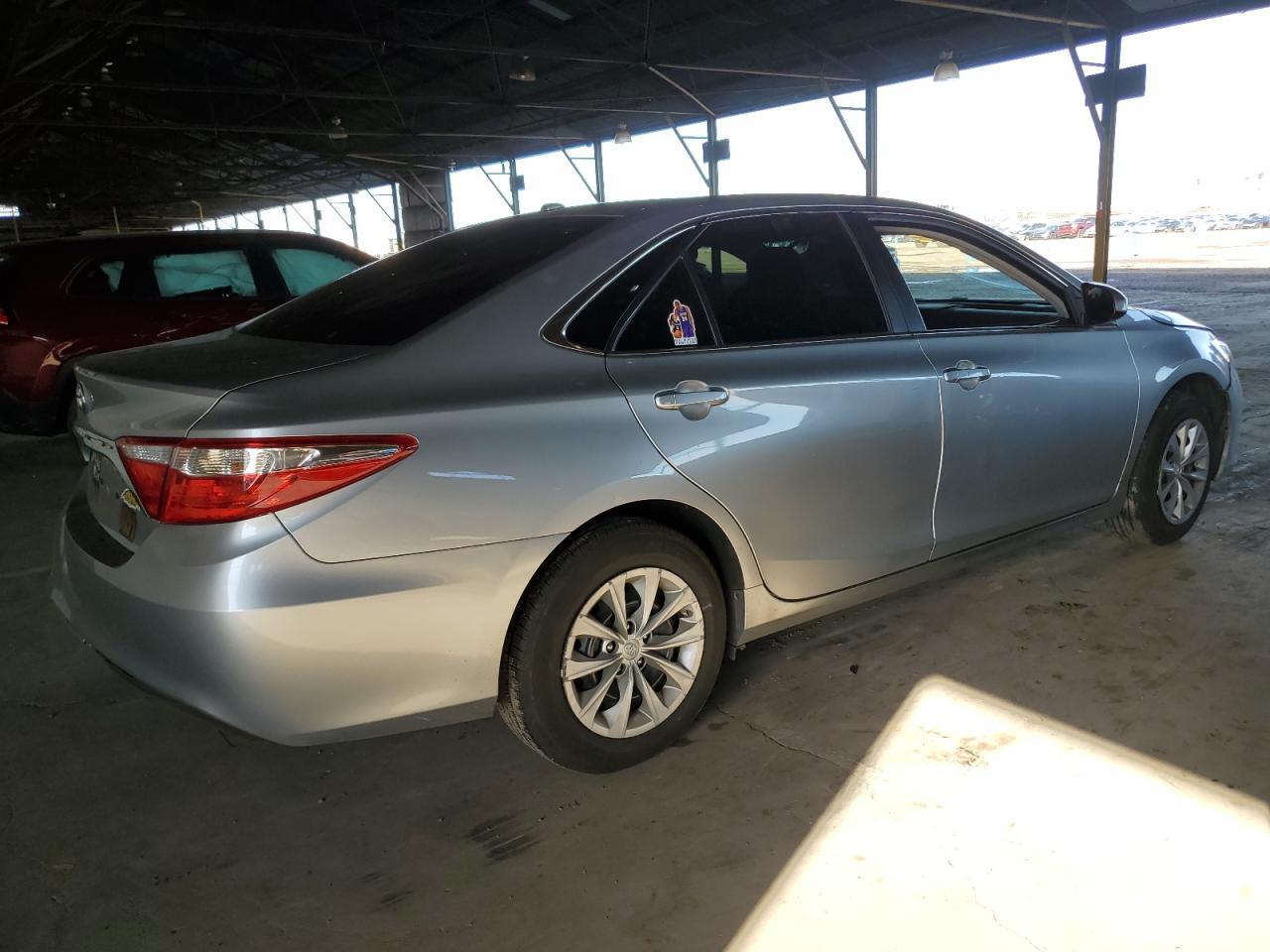 2017 TOYOTA CAMRY LE - Image 3