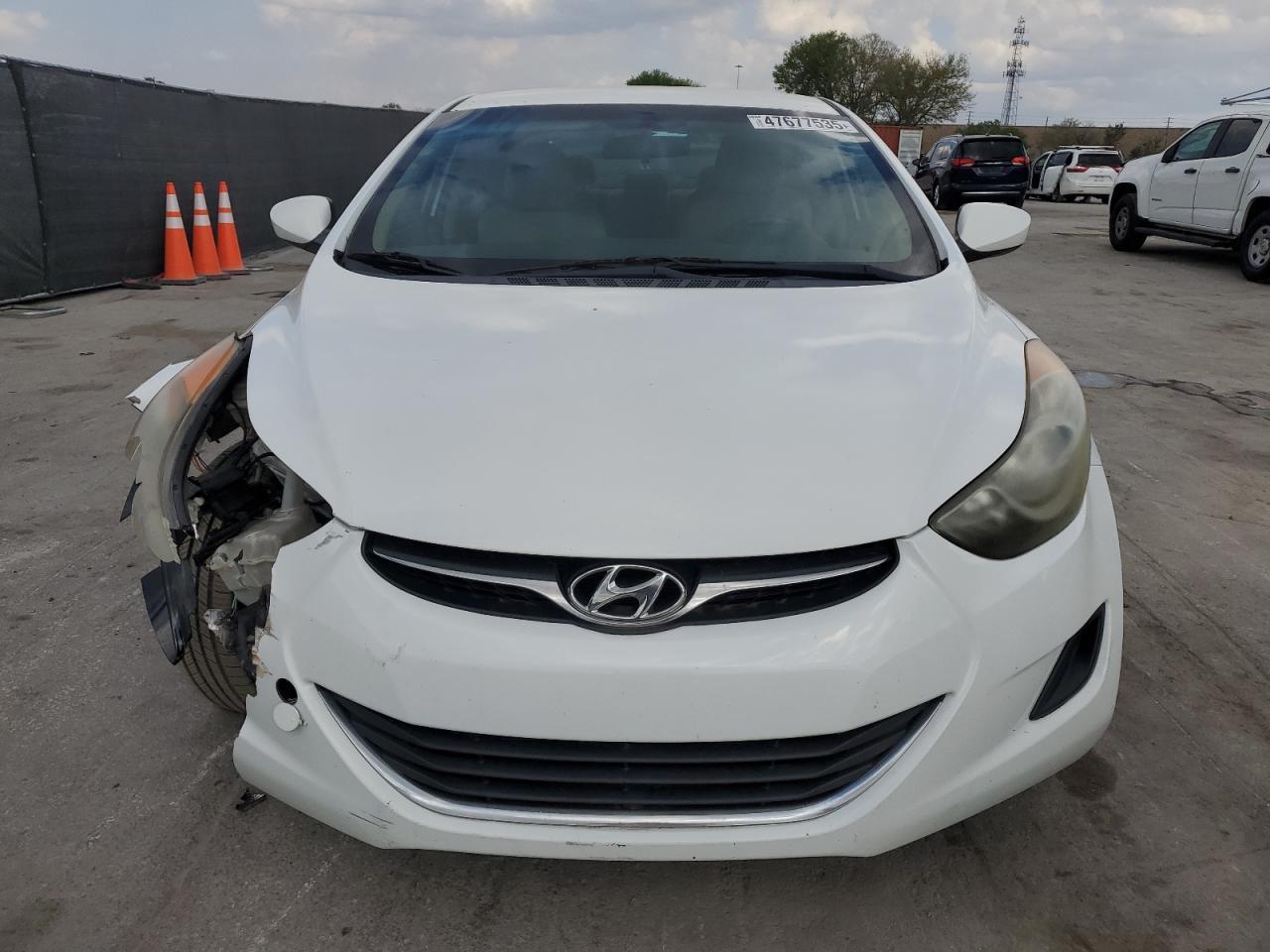 2011 HYUNDAI ELANTRA GL - Image 5